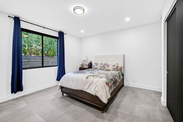 1807 NE 18th Street, Fort Lauderdale, FL 33305