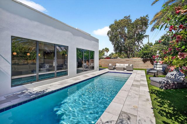 1807 NE 18th Street, Fort Lauderdale, FL 33305