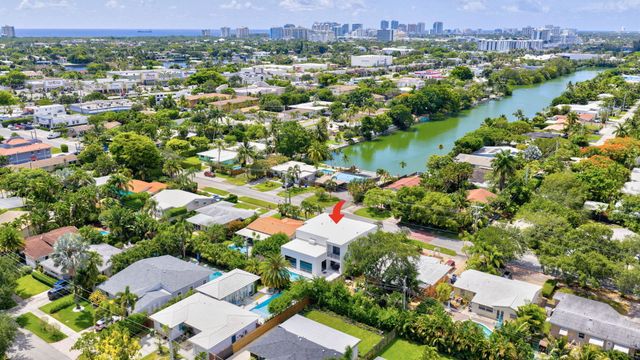 1807 NE 18th Street, Fort Lauderdale, FL 33305
