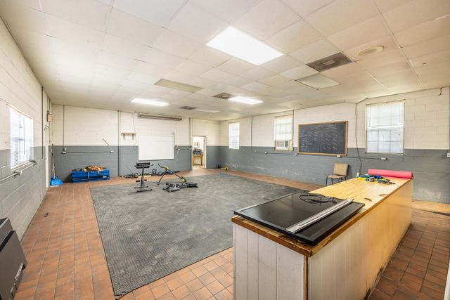 1703 N Saint Joseph ST, Gonzales, TX 78629