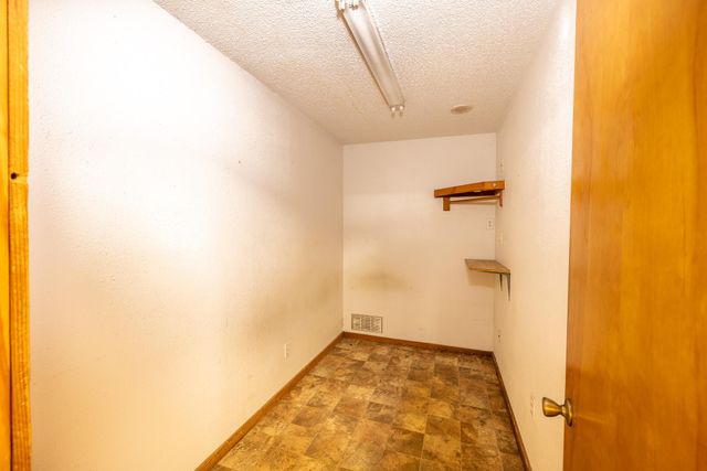 1703 N Saint Joseph ST, Gonzales, TX 78629