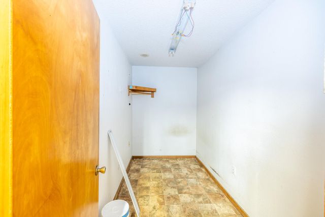 1703 N Saint Joseph ST, Gonzales, TX 78629