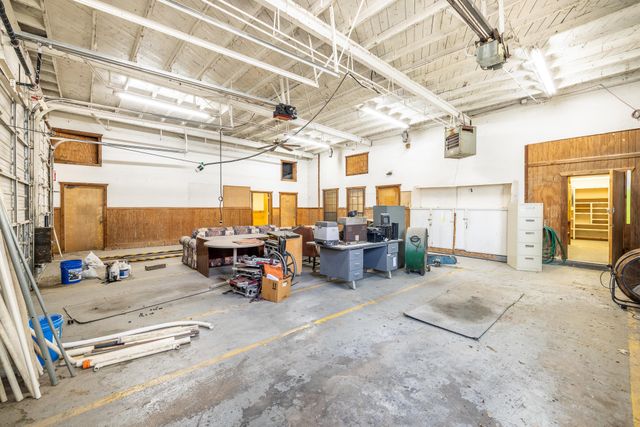 1703 N Saint Joseph ST, Gonzales, TX 78629
