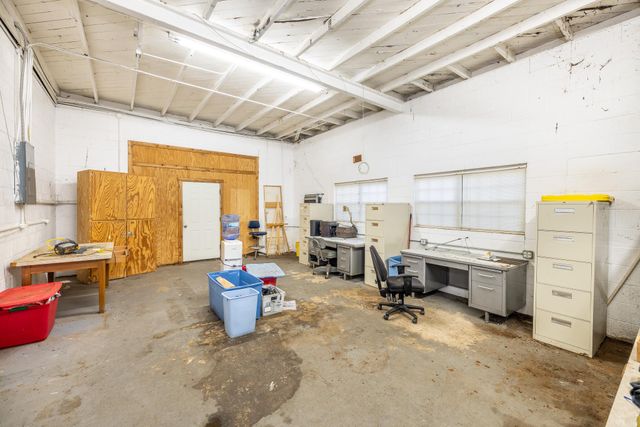 1703 N Saint Joseph ST, Gonzales, TX 78629
