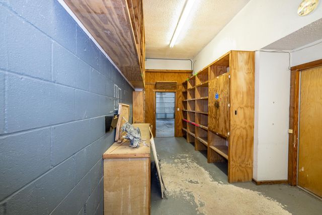 1703 N Saint Joseph ST, Gonzales, TX 78629
