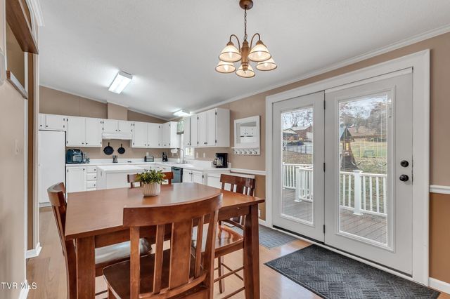 309 Sammons Pvt Drive, Blountville, TN 37617