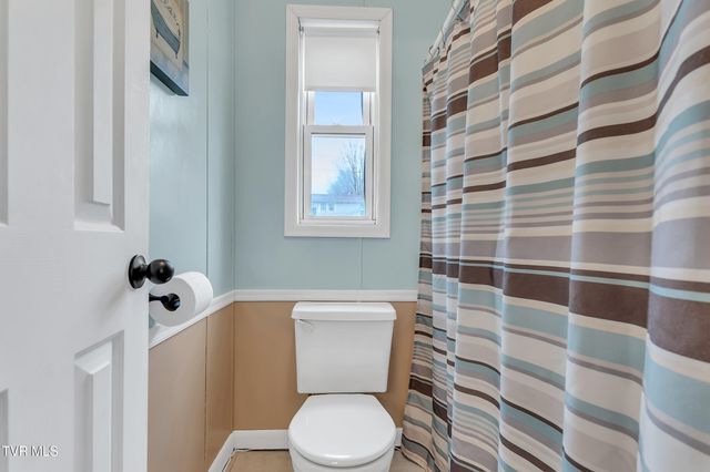 309 Sammons Pvt Drive, Blountville, TN 37617