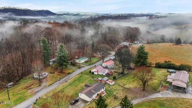 309 Sammons Pvt Drive, Blountville, TN 37617