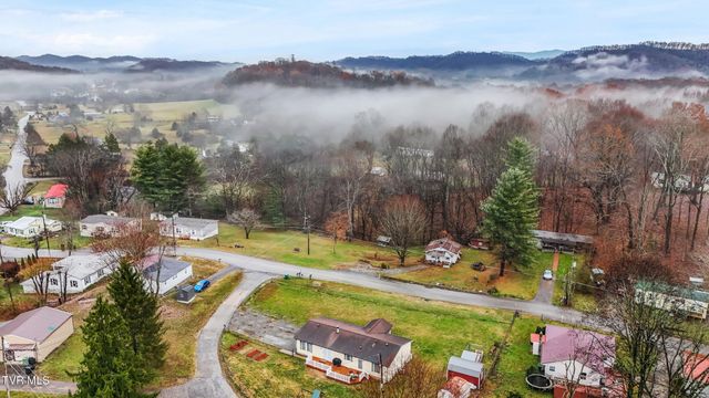 309 Sammons Pvt Drive, Blountville, TN 37617