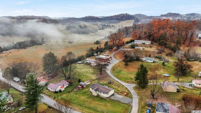 309 Sammons Pvt Drive, Blountville, TN 37617