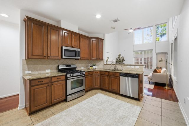1246 Glenwood Canyon Lane, Houston, TX 77077