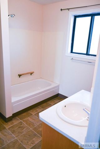 12666 N 35th E, Idaho Falls, ID 83401