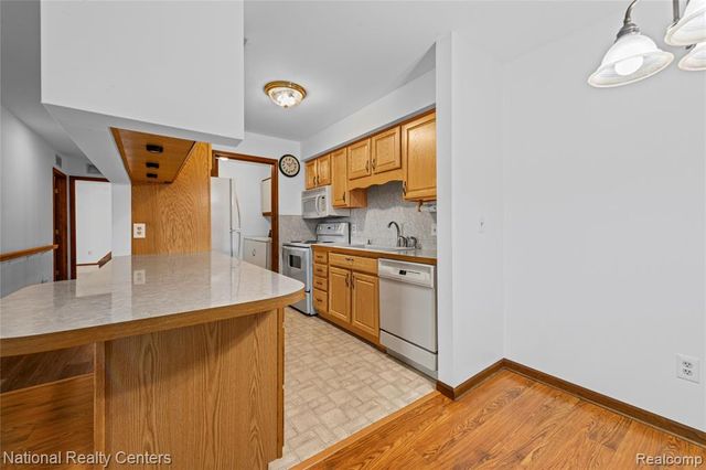 1421 Shoemaker Drive, Westland, MI 48185