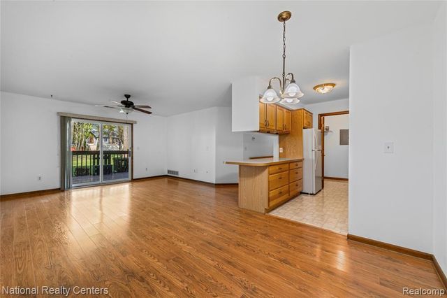 1421 Shoemaker Drive, Westland, MI 48185