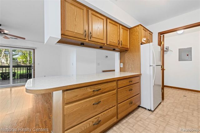 1421 Shoemaker Drive, Westland, MI 48185