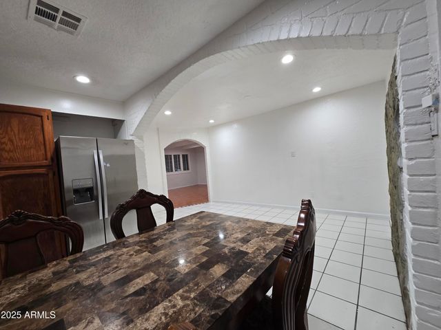 3420 W MARYLAND Avenue, Phoenix, AZ 85017