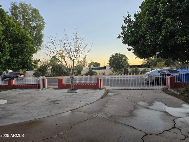 3420 W MARYLAND Avenue, Phoenix, AZ 85017