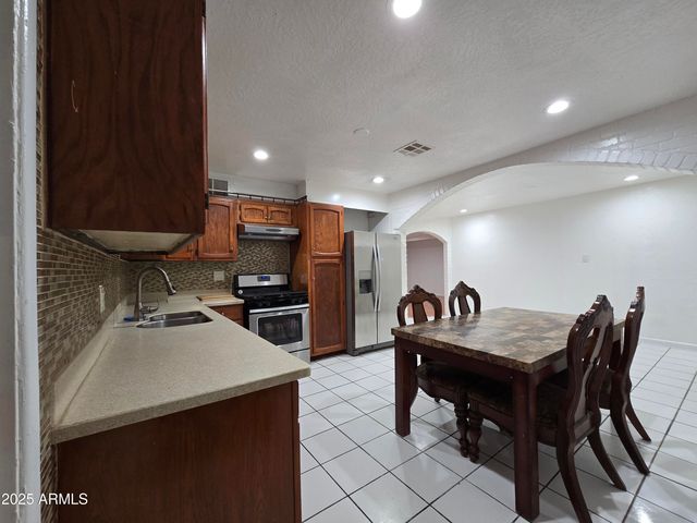 3420 W MARYLAND Avenue, Phoenix, AZ 85017