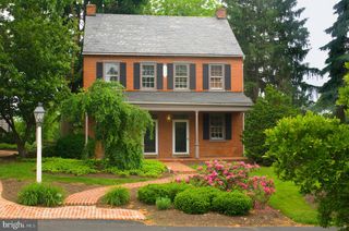 1837 WILLIAM PENN WAY #101, Lancaster, PA 17601