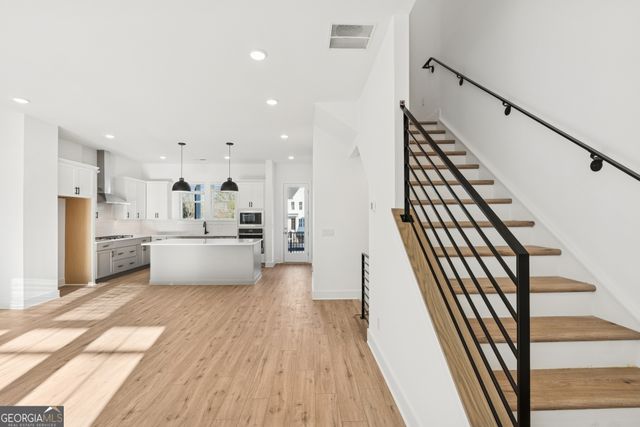 787 Auguste Avenue, Scottdale, GA 30079