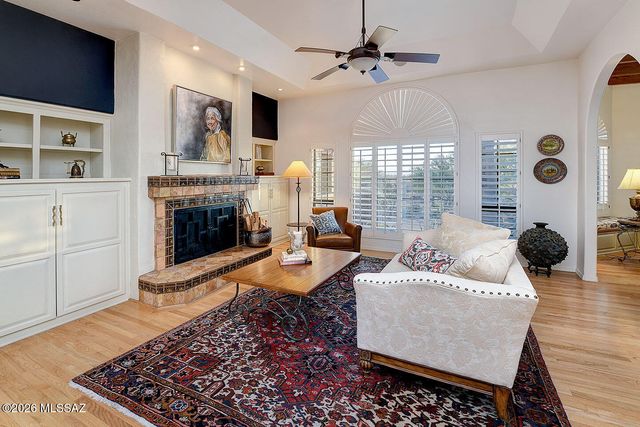 7580 N Calle Sin Controversia, Tucson, AZ 85718