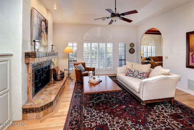 7580 N Calle Sin Controversia, Tucson, AZ 85718