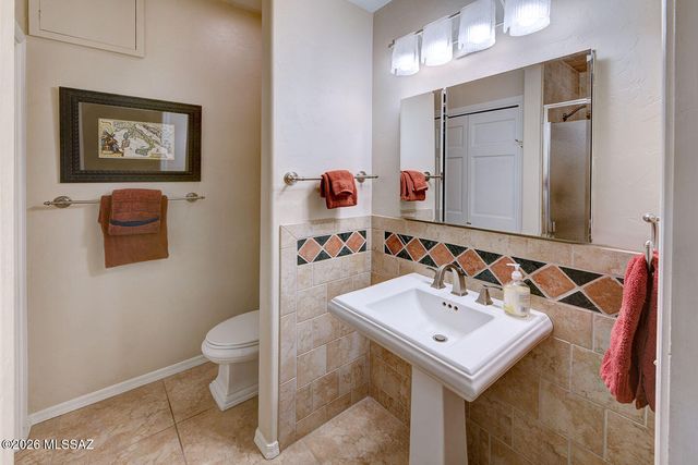 7580 N Calle Sin Controversia, Tucson, AZ 85718