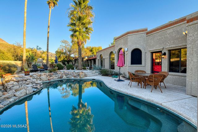 7580 N Calle Sin Controversia, Tucson, AZ 85718