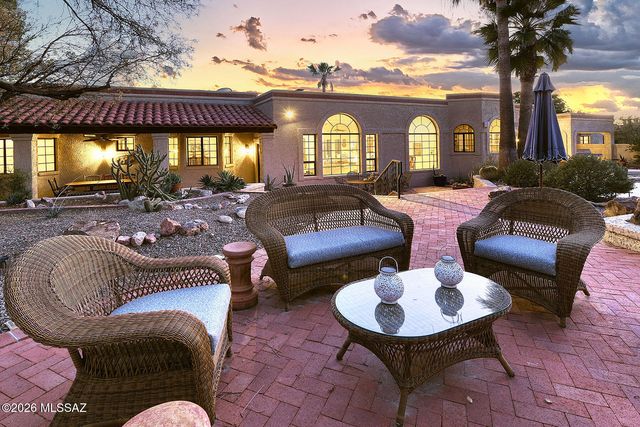 7580 N Calle Sin Controversia, Tucson, AZ 85718