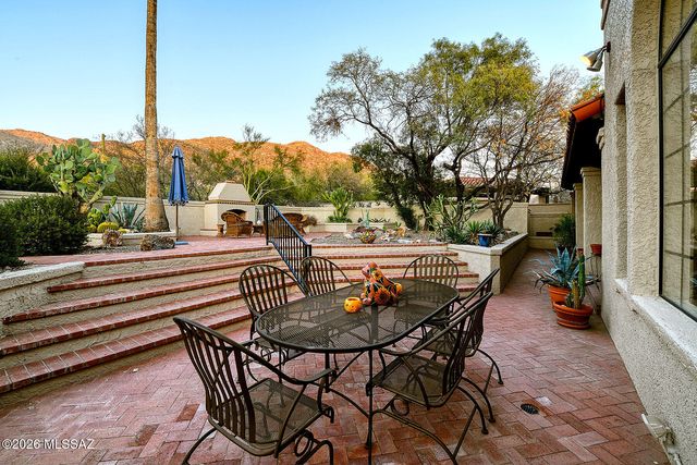 7580 N Calle Sin Controversia, Tucson, AZ 85718