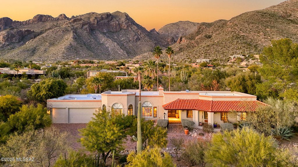 7580 N Calle Sin Controversia, Tucson, AZ 85718