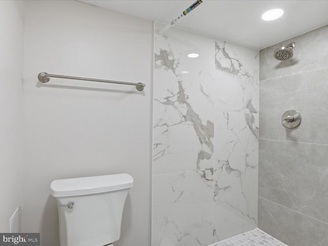6408 GILMORE ST, Baltimore, MD 21207