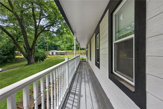 9800 Hutton Road, Kansas City, KS 66109