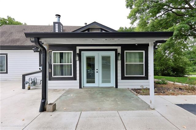 9800 Hutton Road, Kansas City, KS 66109
