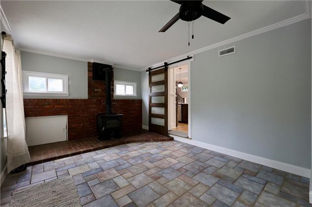 9800 Hutton Road, Kansas City, KS 66109