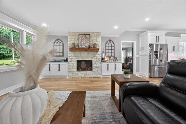 9800 Hutton Road, Kansas City, KS 66109