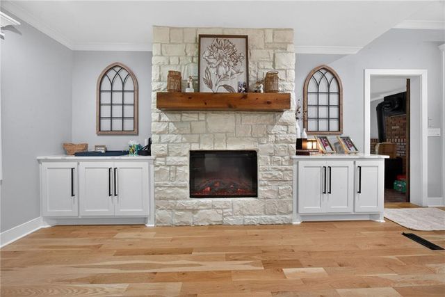 9800 Hutton Road, Kansas City, KS 66109