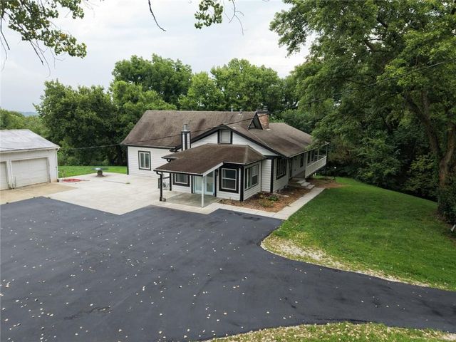 9800 Hutton Road, Kansas City, KS 66109