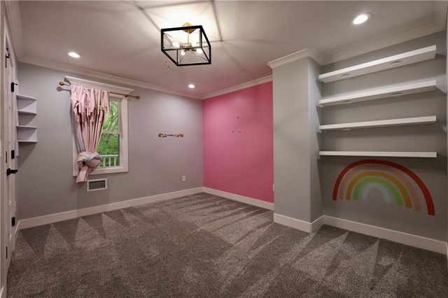 9800 Hutton Road, Kansas City, KS 66109