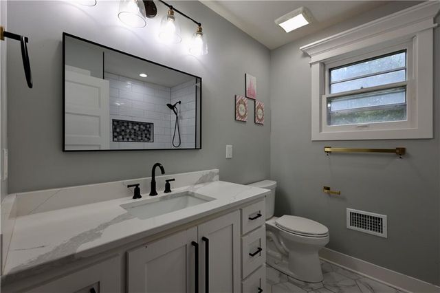 9800 Hutton Road, Kansas City, KS 66109