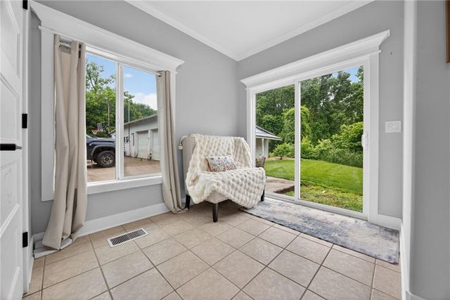 9800 Hutton Road, Kansas City, KS 66109