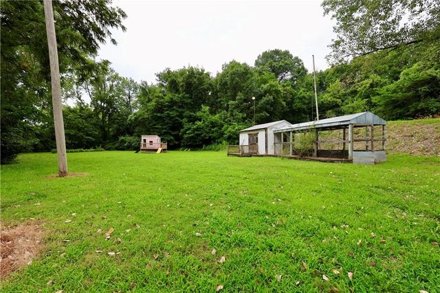 9800 Hutton Road, Kansas City, KS 66109