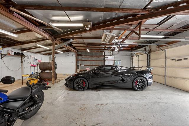 9800 Hutton Road, Kansas City, KS 66109
