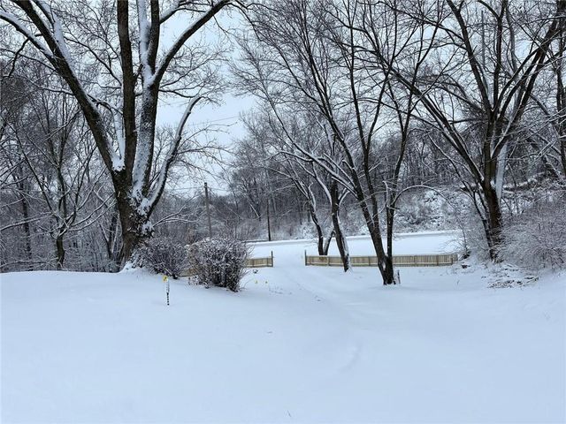 9800 Hutton Road, Kansas City, KS 66109
