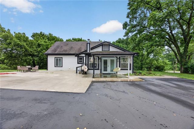9800 Hutton Road, Kansas City, KS 66109