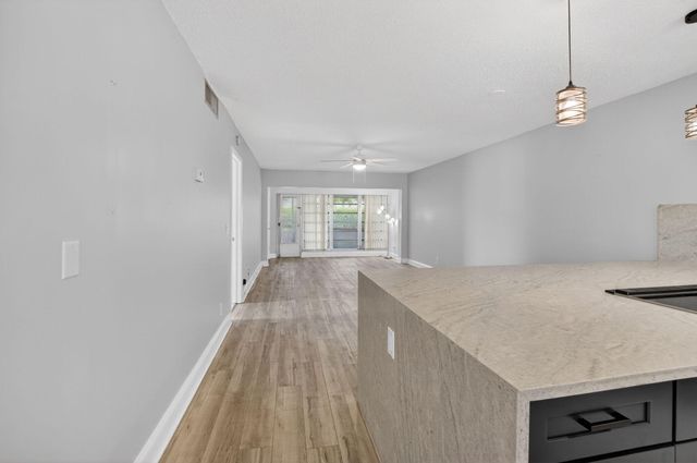 2401 Del Aire Boulevard 101, Delray Beach, FL 33445
