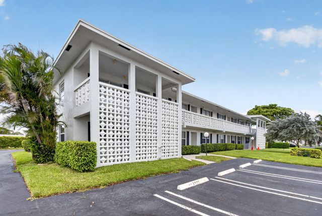 2401 Del Aire Boulevard 101, Delray Beach, FL 33445