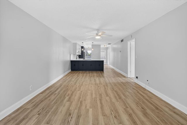 2401 Del Aire Boulevard 101, Delray Beach, FL 33445
