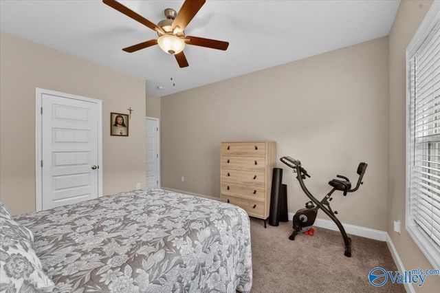 4010 Rockland Circle, Owens Cross Roads, AL 35763