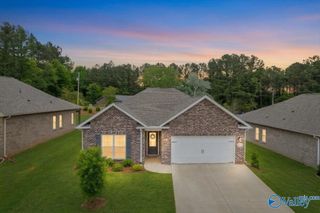 4010 Rockland Circle, Owens Cross Roads, AL 35763